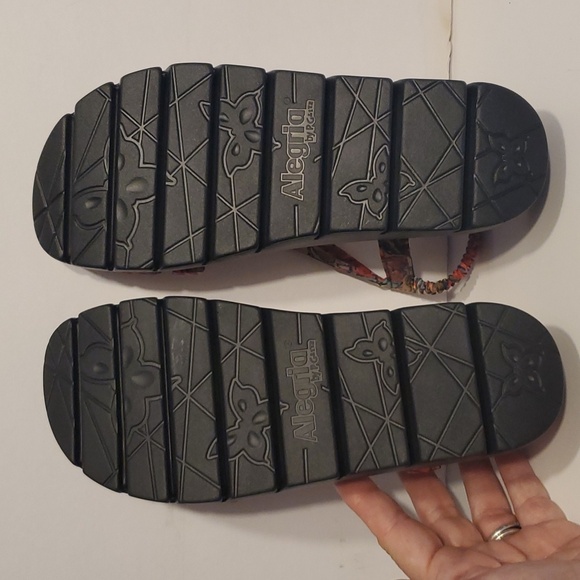 Alegria Roz Get Away Tan Floral Boho Sandal Size 8-8.5 NWOT'S - Picture 13 of 15